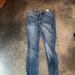 Hollister Curvy high rise super skinny jeans